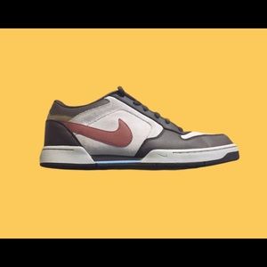 Men’s Nike Skeet US size 12